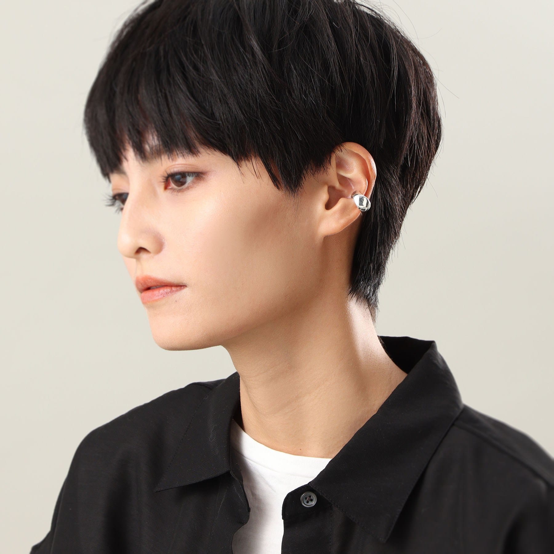 COCOSHNIK ONKITSCH COCOSHIK silver wide ear cuff S