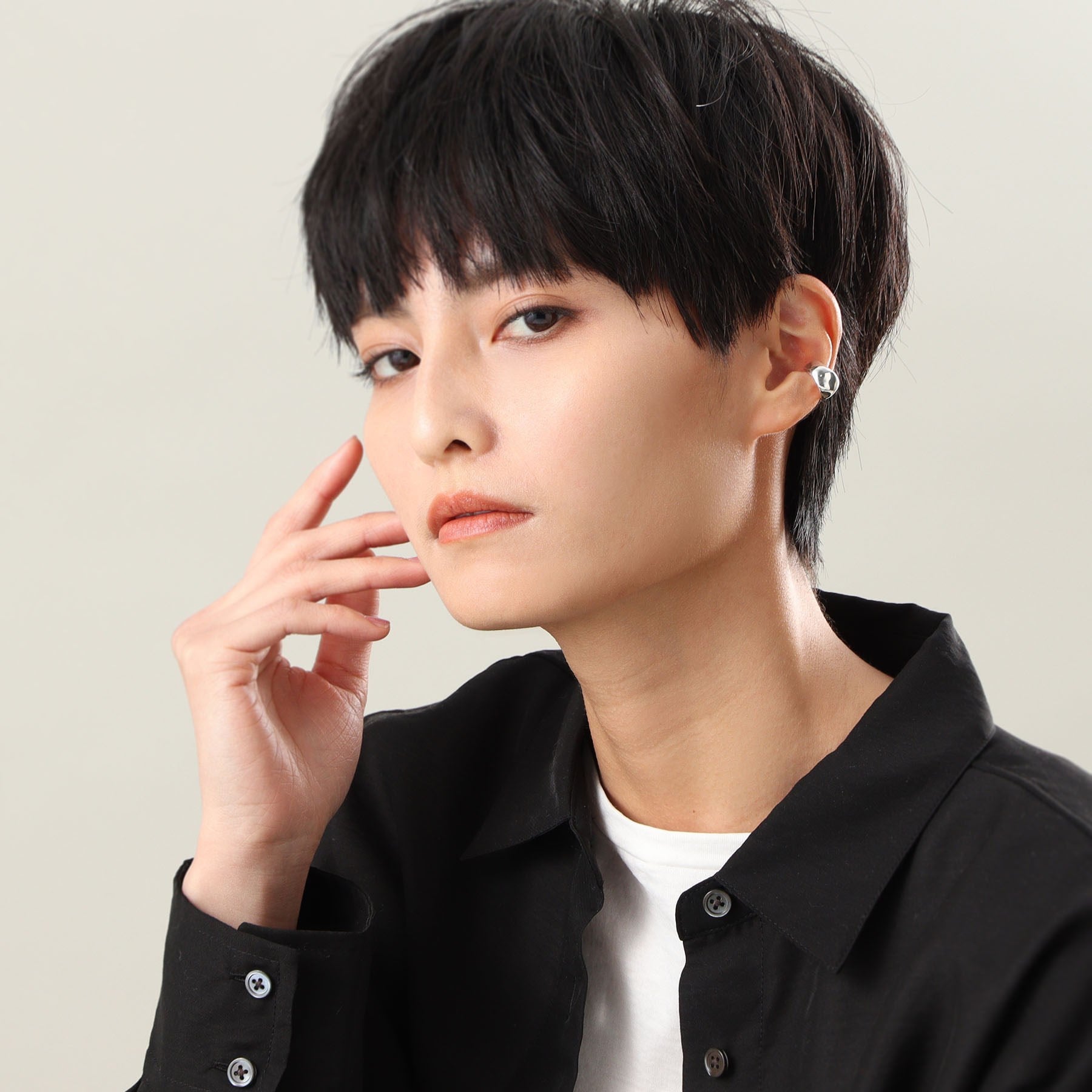COCOSHNIK ONKITSCH COCOSHIK silver wide ear cuff S