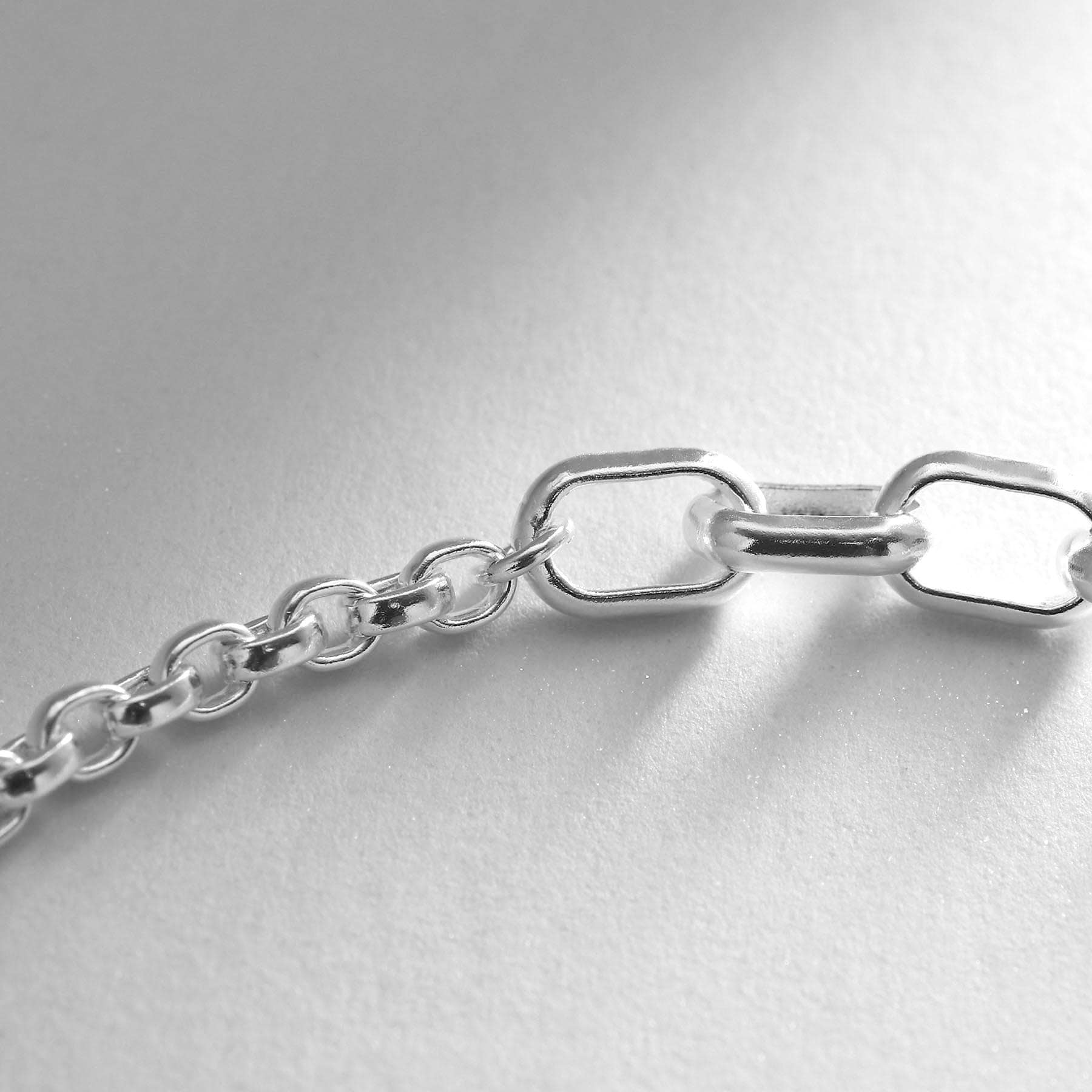 ココシュニック オンキッチュ COCOSHNIK ONKITSCH シルバー ミックスネックレス ドームチェーンマンテルネックレス シルバー(600)