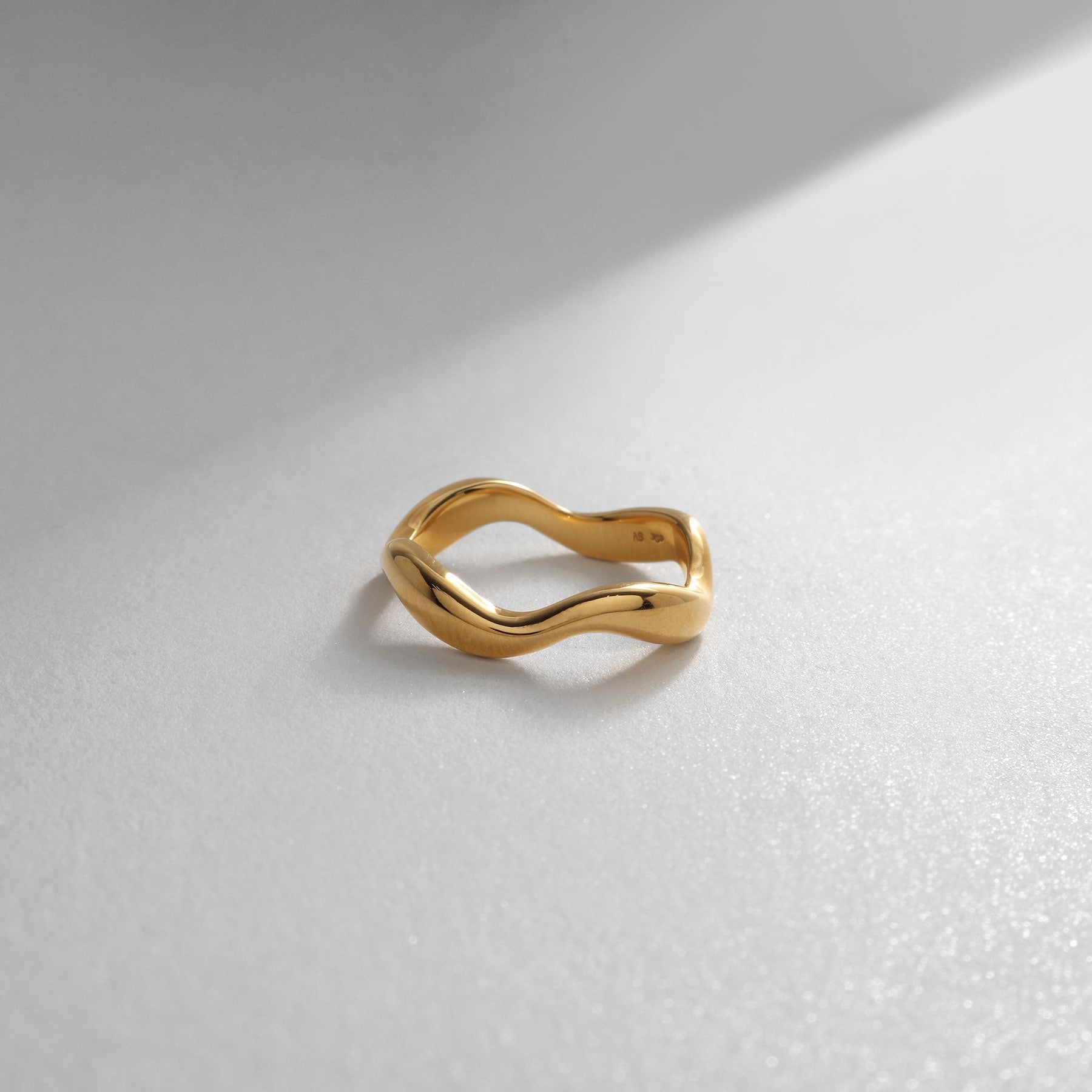 COCOSHNIK ONKITSCH COCOSHNIK ONKITSCH 銀色 細緻戒指 波浪 GP