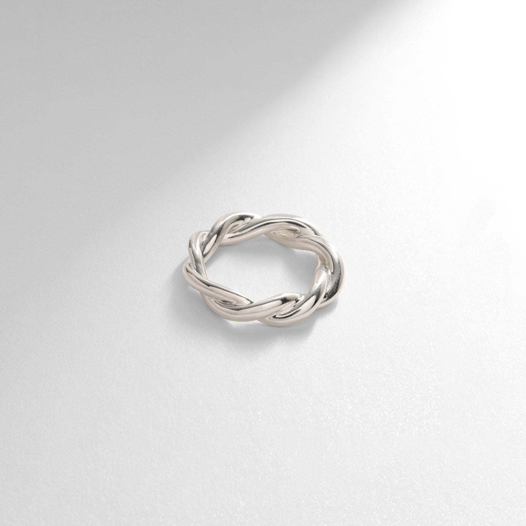 ココシュニック オンキッチュ COCOSHNIK ONKITSCH シルバー ラインリング ツイスト