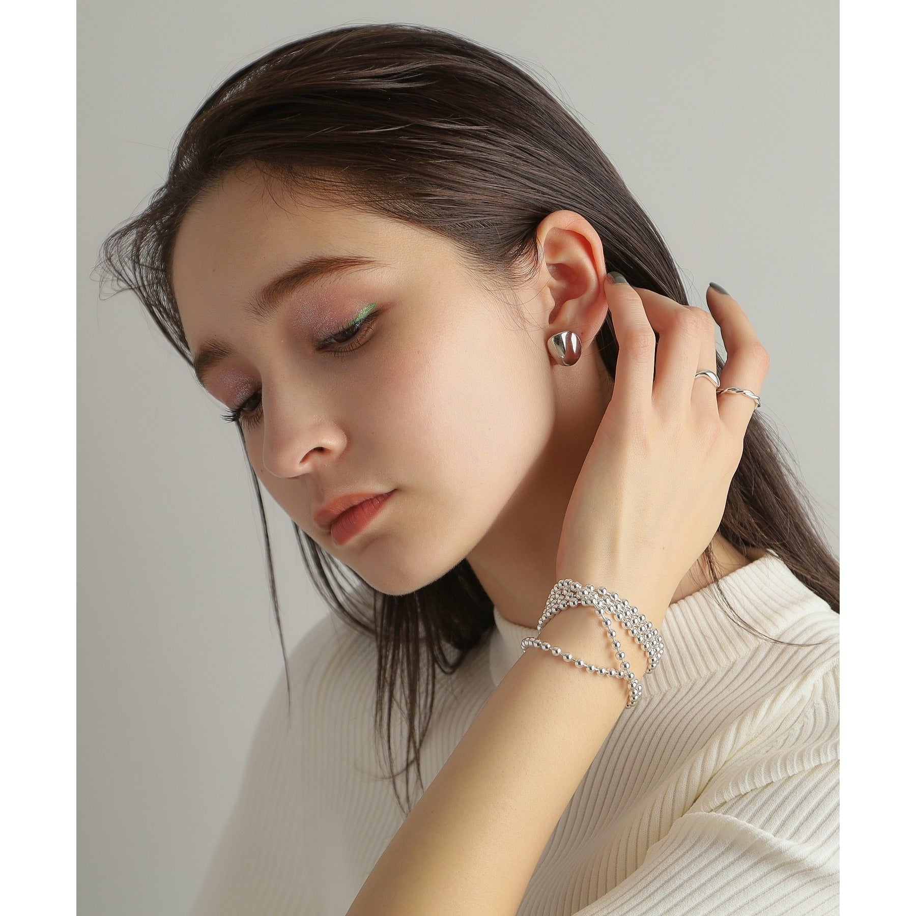 ココシュニック オンキッチュ COCOSHNIK ONKITSCH シルバー ボールチェーン ラリエット ネックレス シルバー(600)