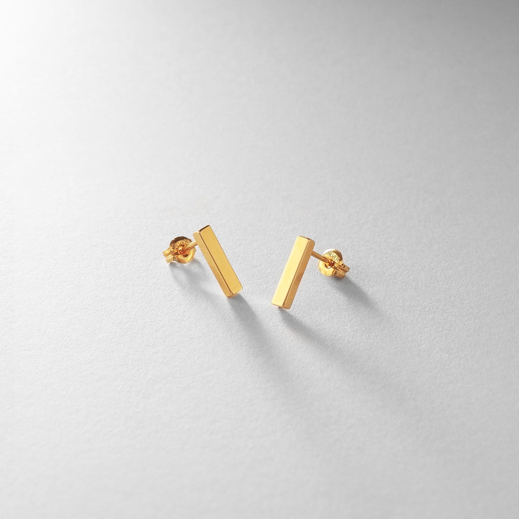 Cocoshnik Onkitsch Silver Rectangle Stud Earrings GP