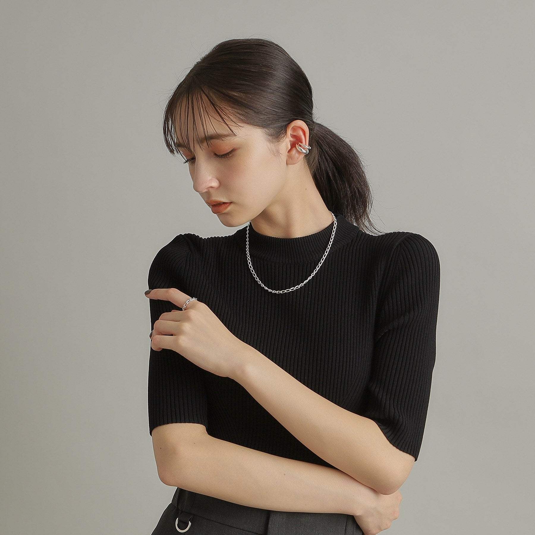 Cocoshnik Onkitsch Silver Design Chain Long Curve Necklace