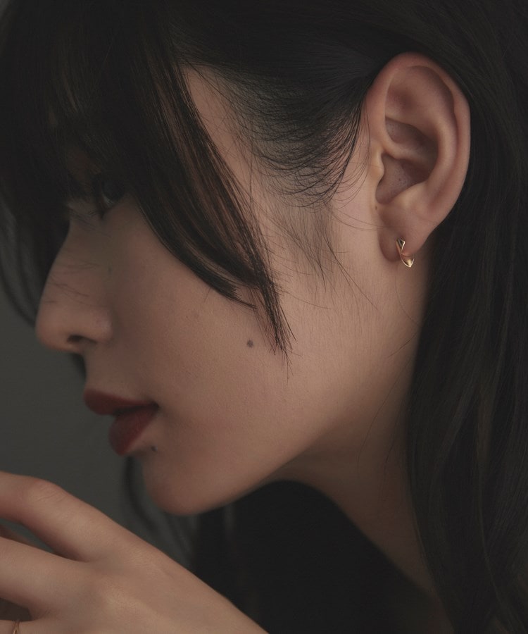 ココシュニック オンキッチュ COCOSHNIK ONKITSCH K10ツイストプレートピアス （クリスタル/透明(100)） クリスタル/透明(100)