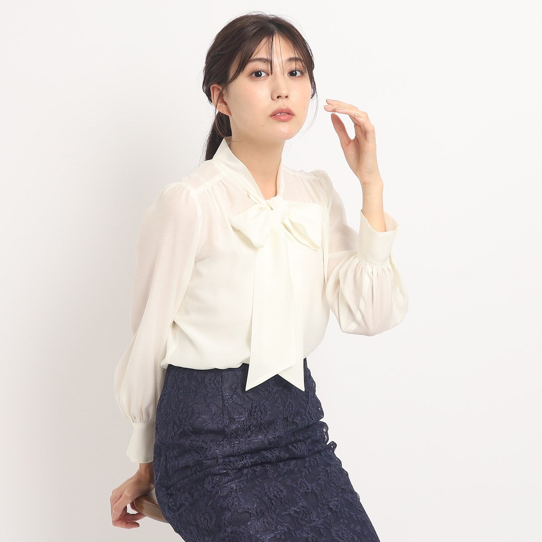 Coup de Chance 【Washable / Moderate Sheerness】 A Bow Tie Blouse That Looks Great on Its Own