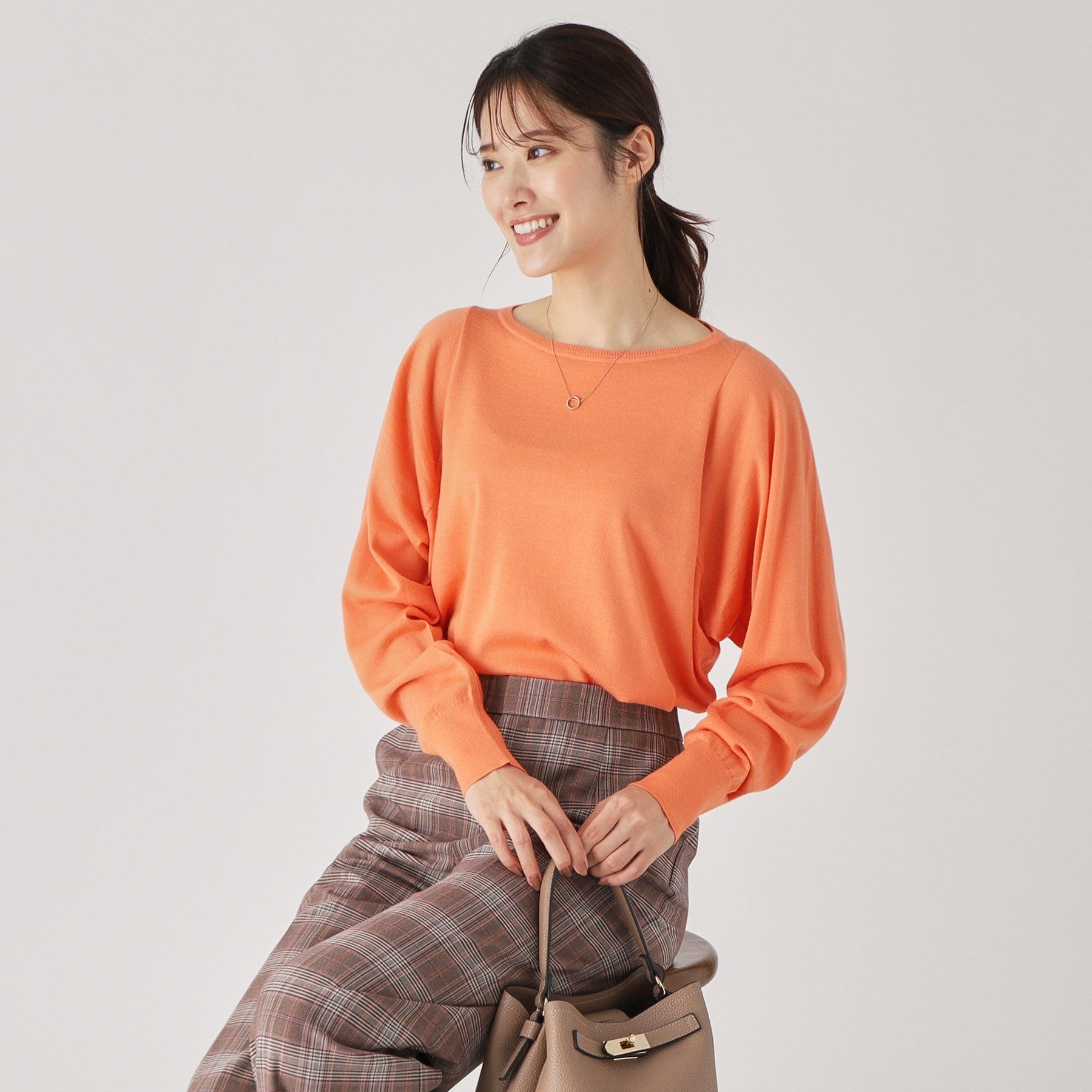 COUP DE CHANCE COUP DE CHANCE 【Cashmere Blend / Smooth and Soft Texture】 A high-gauge knit top that achieves high-quality adult casual style.