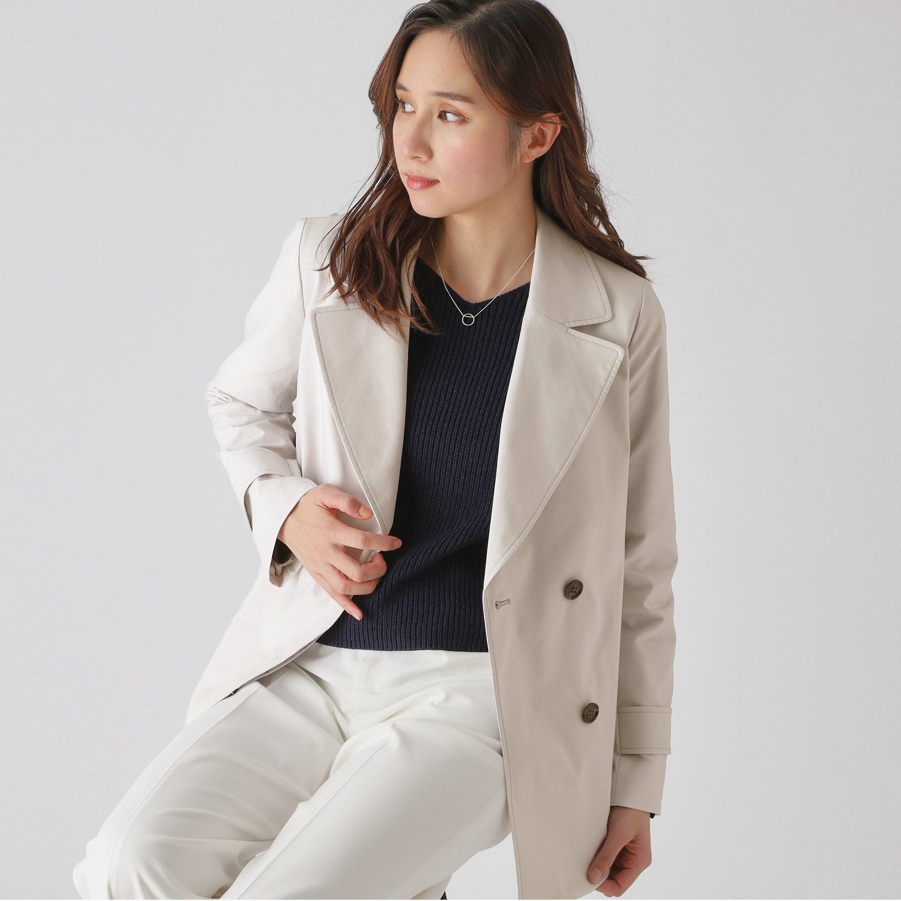 クードシャンス COUP DE CHANCE 【撥水加工／通勤／デイリー／着回ししやすい丈◎】パンツにもスカートにも合わせやすいミドル丈コート （ライトグレー(011)） ライトグレー(011)