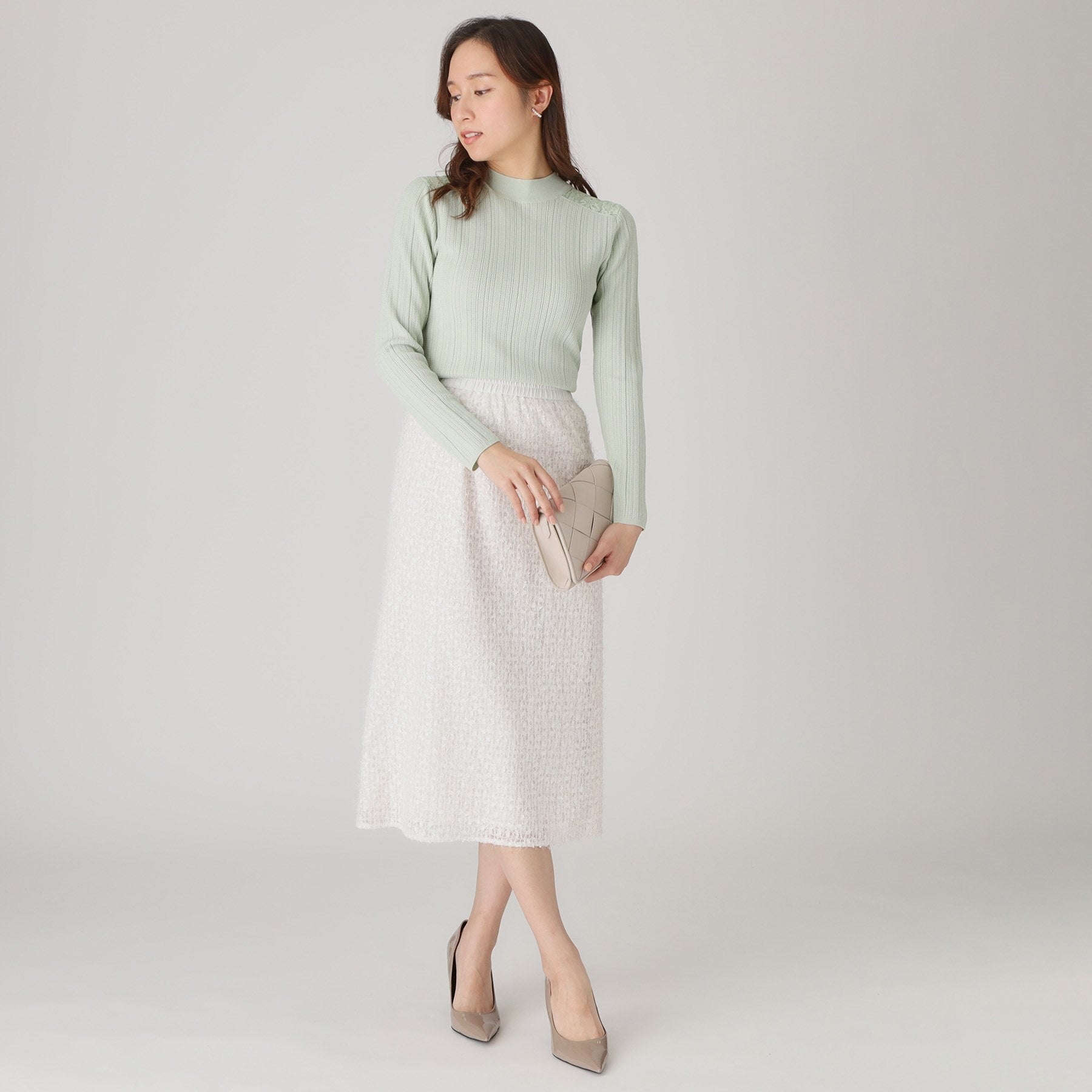 COUP DE CHANCE COUP DE CHANCE 【Washable】 Delicate lace creates a feminine look in this knit top.