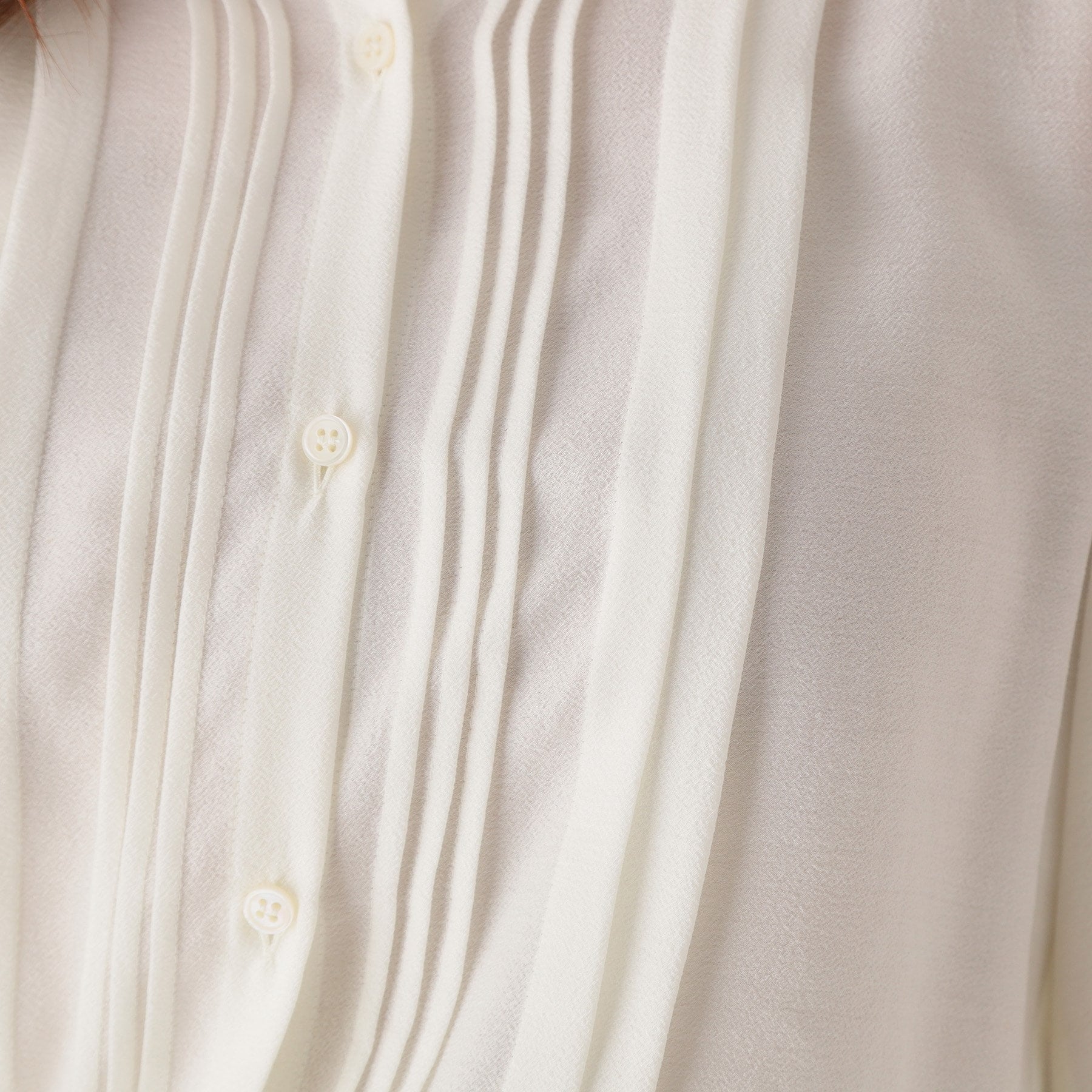 クードシャンス COUP DE CHANCE 【洗える／シアー素材】タックデザインブラウス （ネイビー(094)） ネイビー(094)