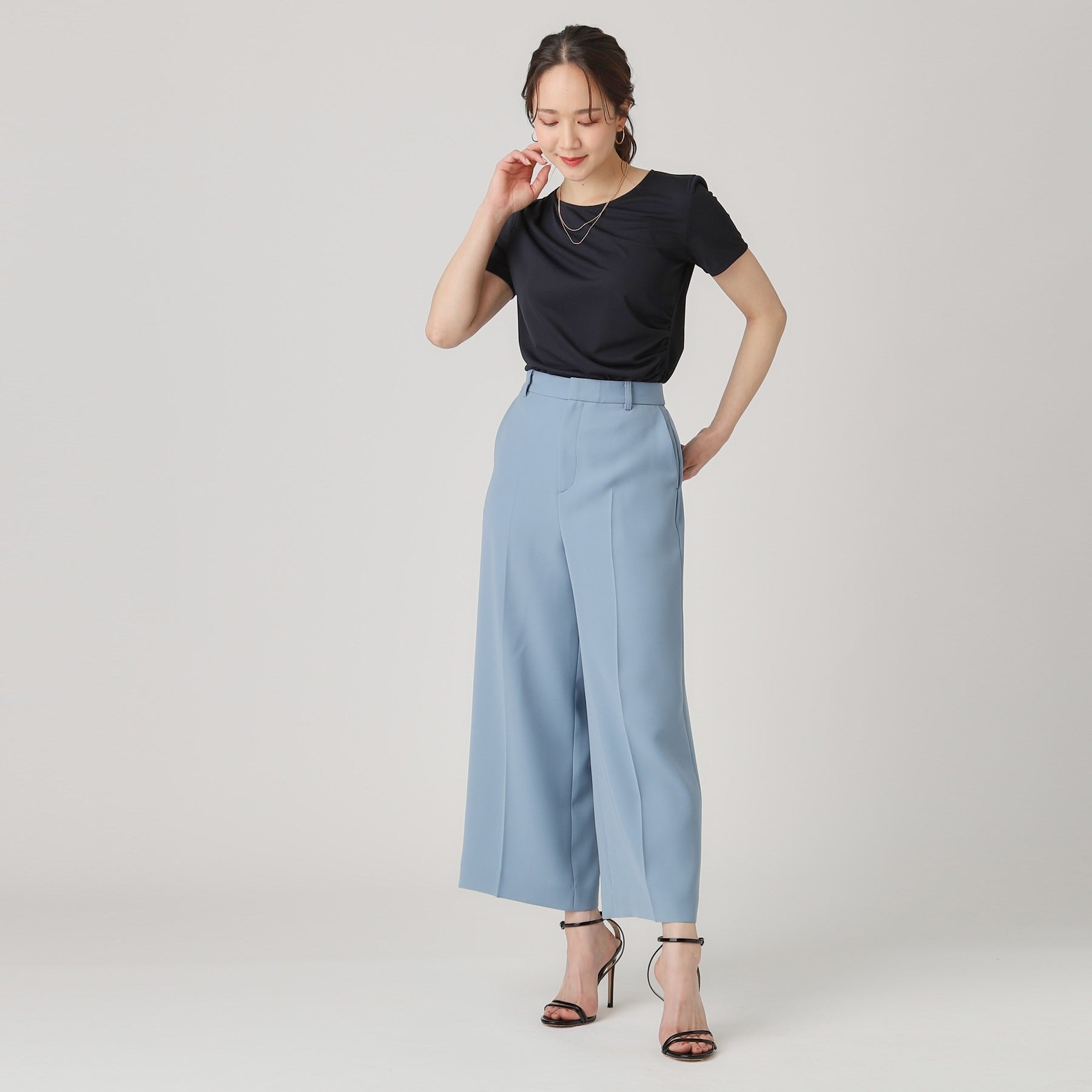 クードシャンス COUP DE CHANCE 【洗える／日本製／裏付き】センタープレス入ワイドパンツ （ブルー(091)） ブルー(091)