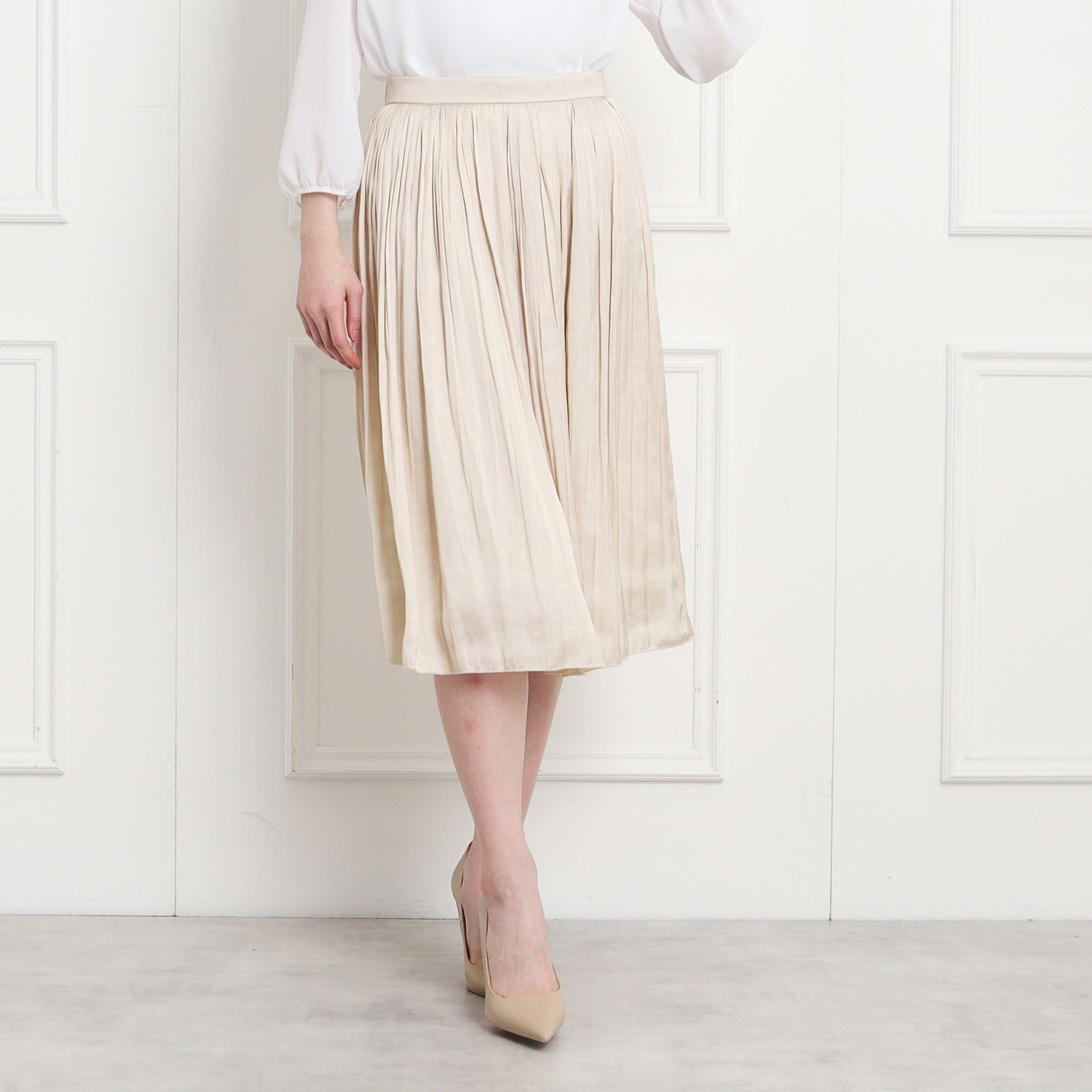 COUP DE CHANCE [Washable/Ceremony/Office] A soft and elegant pleated skirt that can be used in a wide range of situations