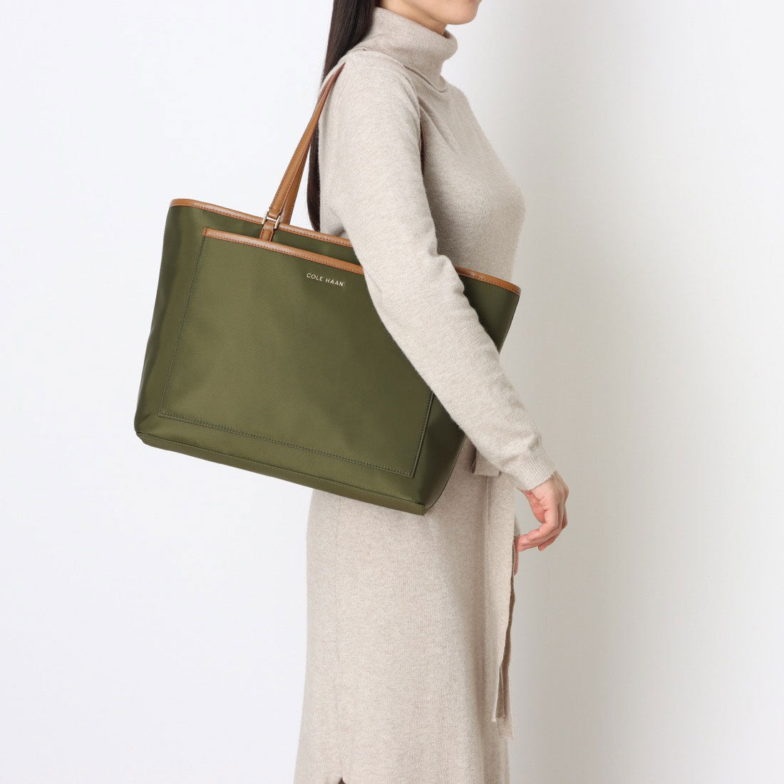 コール ハーン COLE HAAN ザエリーゼナイロントート womens （オリーブナイト） オリーブナイト