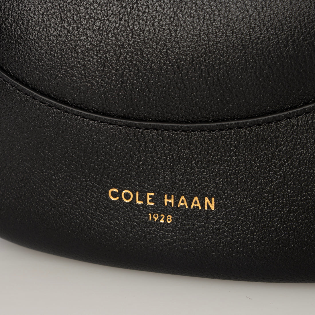 コール ハーン COLE HAAN カタリーナ スモール クロスボディ womens （ブラック） ブラック
