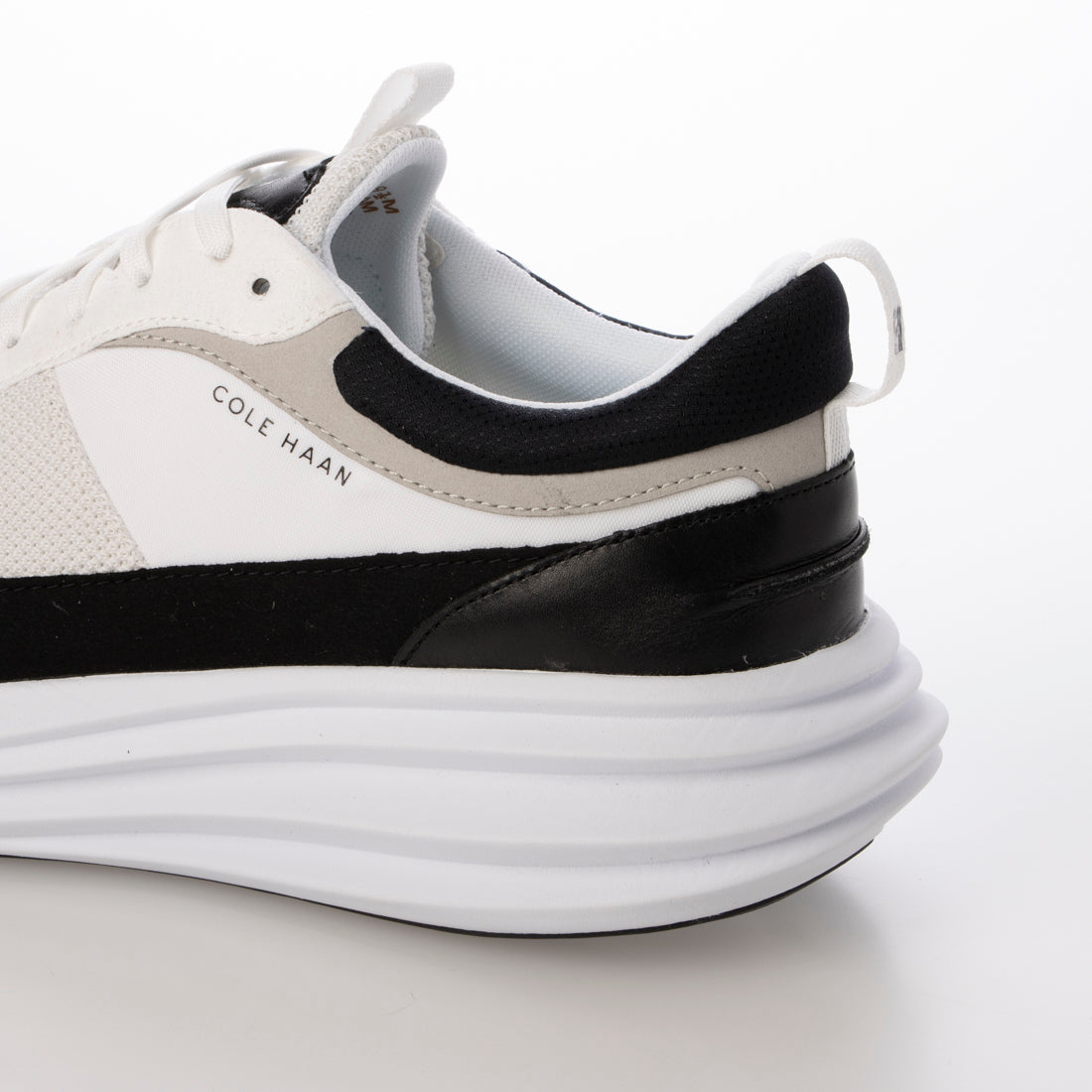 コール ハーン COLE HAAN オリジナルグランド クアッドストレイク ランナー mens （オプティックホワイト/ブラック） オプティックホワイト/ブラック