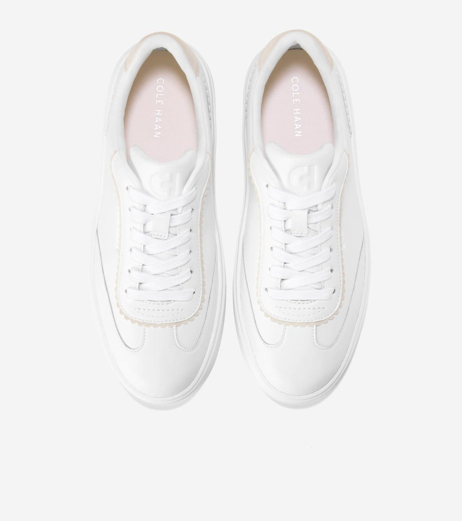 コール ハーン COLE HAAN グランド クロスコート アロウ スニーカー womens （ホワイト レザー / シルバー バーチ スエード） ホワイト レザー / シルバー バーチ スエード