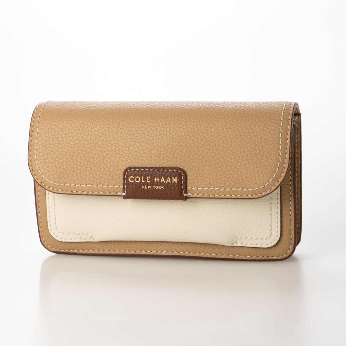 コール ハーン COLE HAAN レイトン ウォレット オンアチェーン womens （トスカンサンド） トスカンサンド