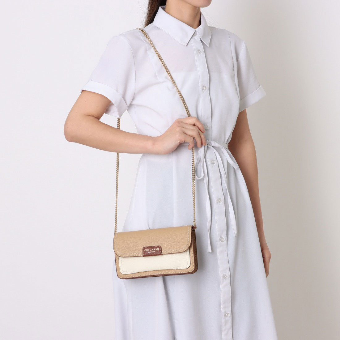 コール ハーン COLE HAAN レイトン ウォレット オンアチェーン womens （トスカンサンド） トスカンサンド