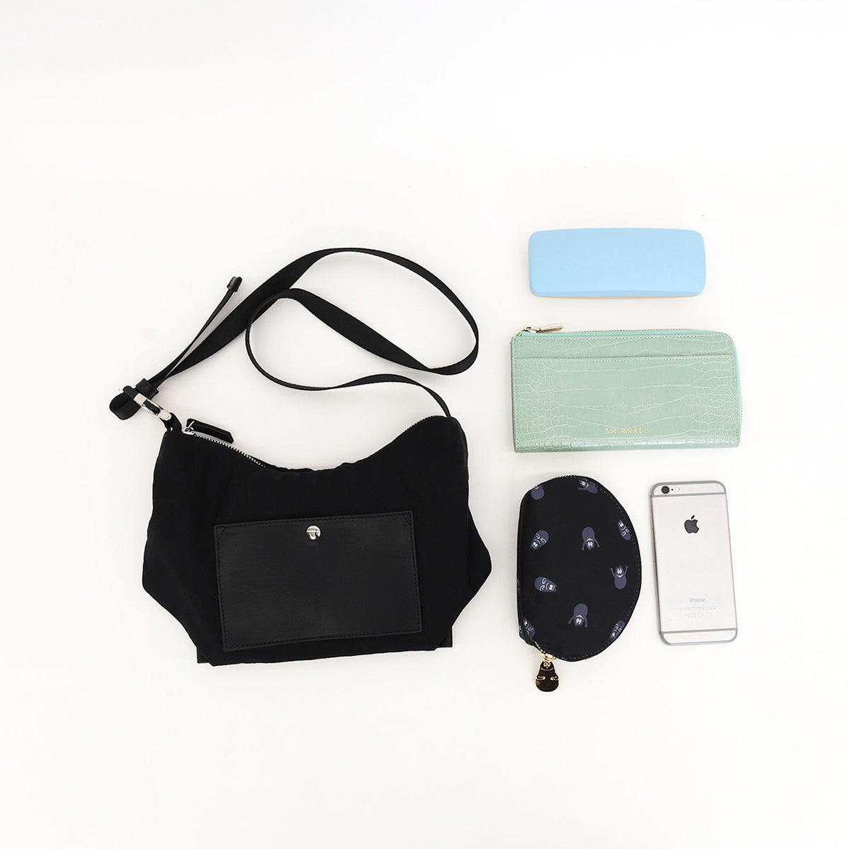 クーコ COOCO ポケット付ナイロン風ミニショルダーバッグ