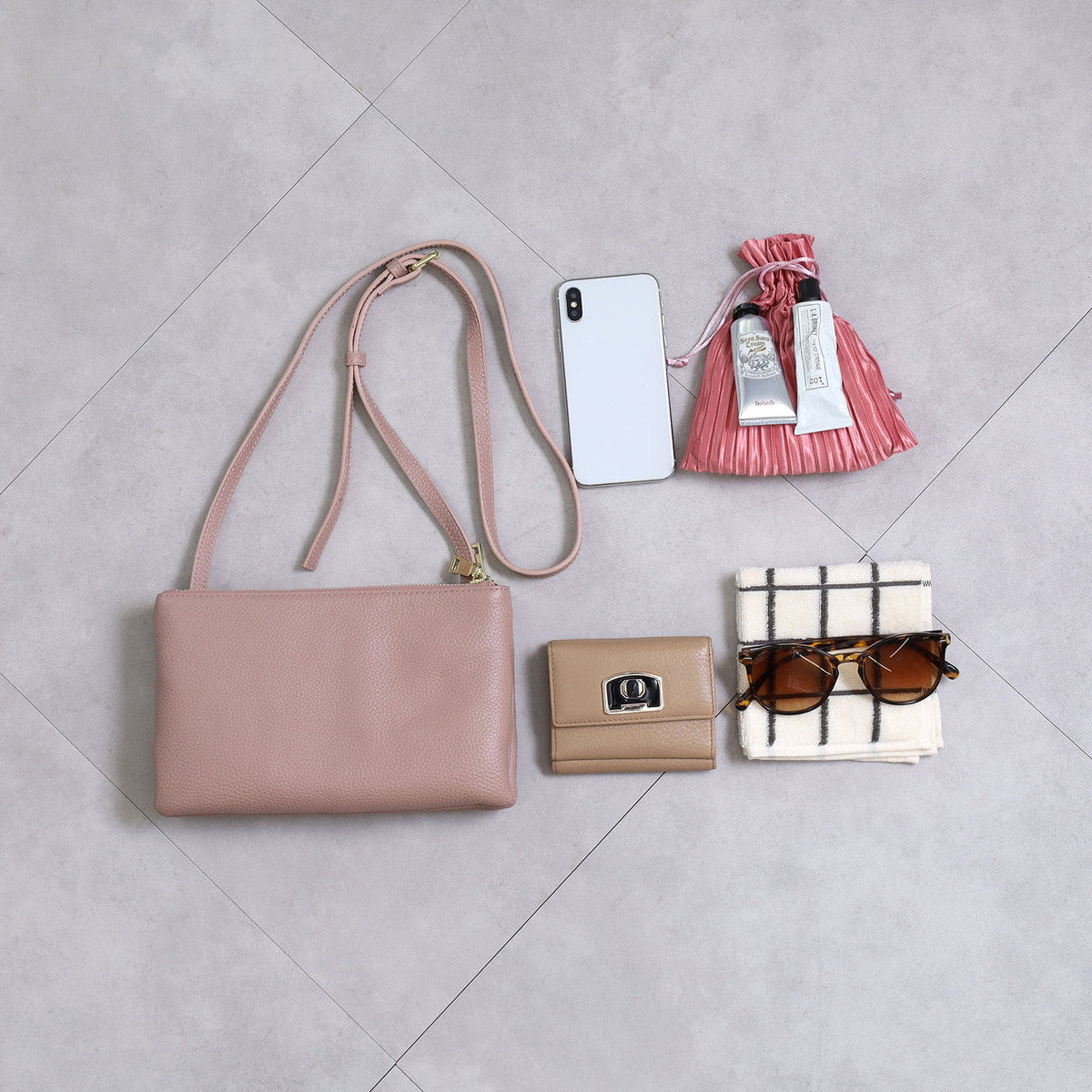 クーコ COOCO シュリンクレザー2連ショルダーバッグ