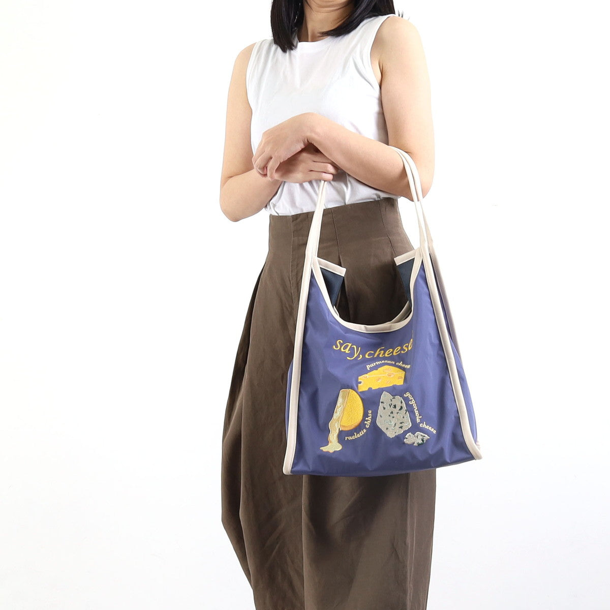 クーコ COOCO モチーフ刺繍トートバッグ／A4対応 （ブルー） ブルー