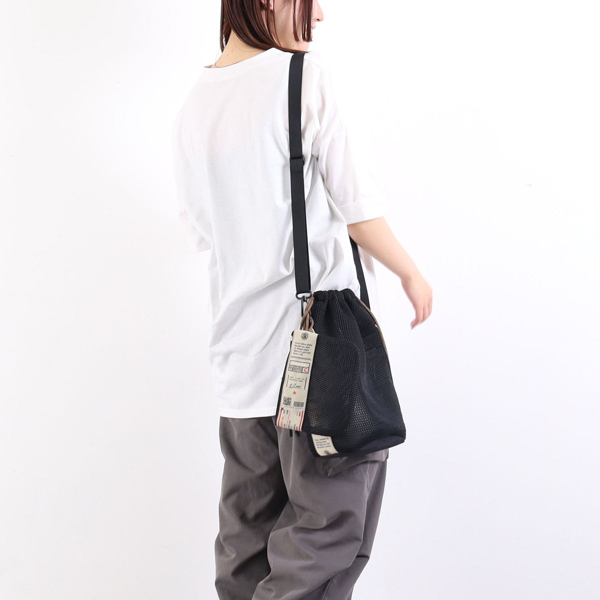 クーコ COOCO ロゴテープメッシュ巾着ショルダーバッグ