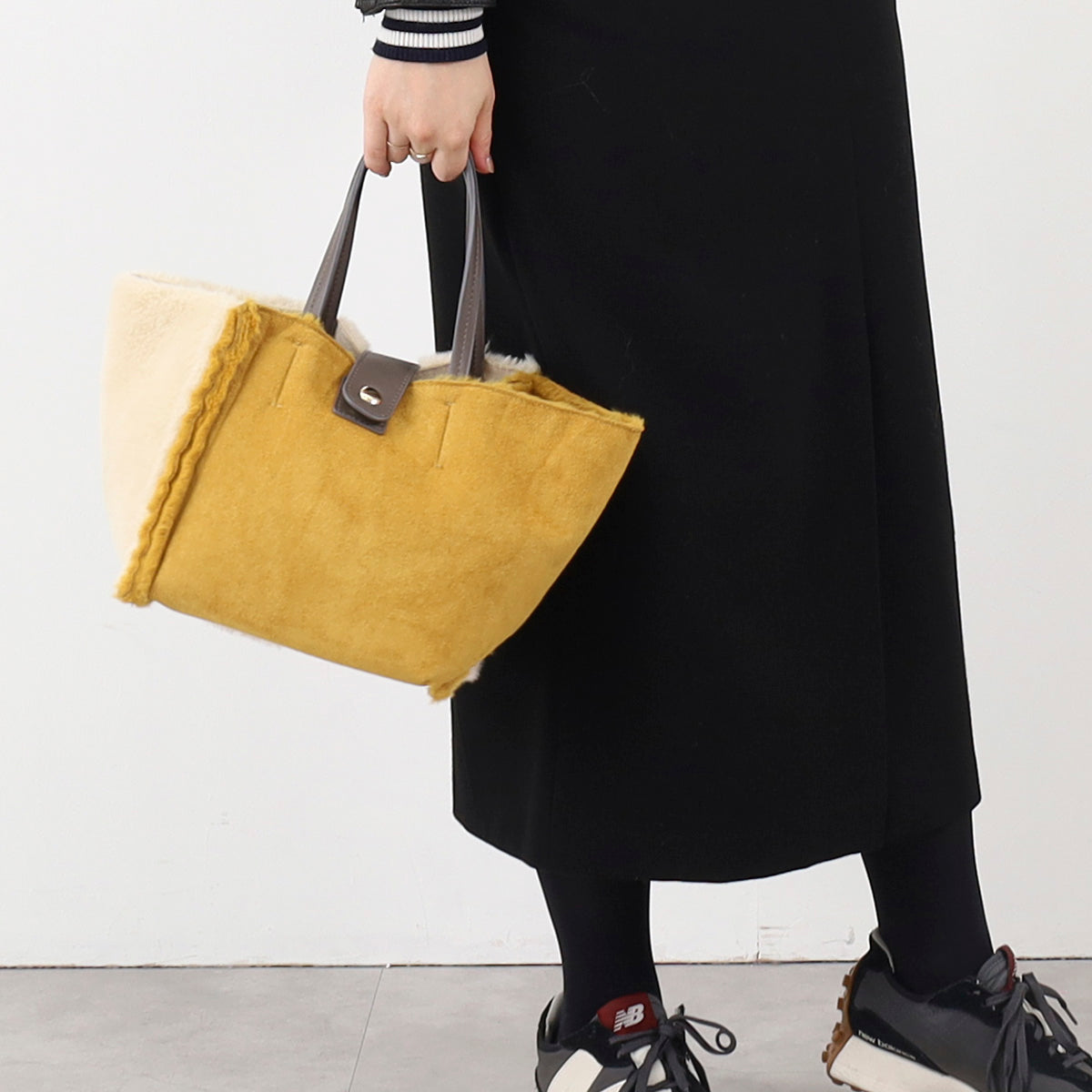 クーコ COOCO ポーチ付リバーシブルムートン風配色バッグ