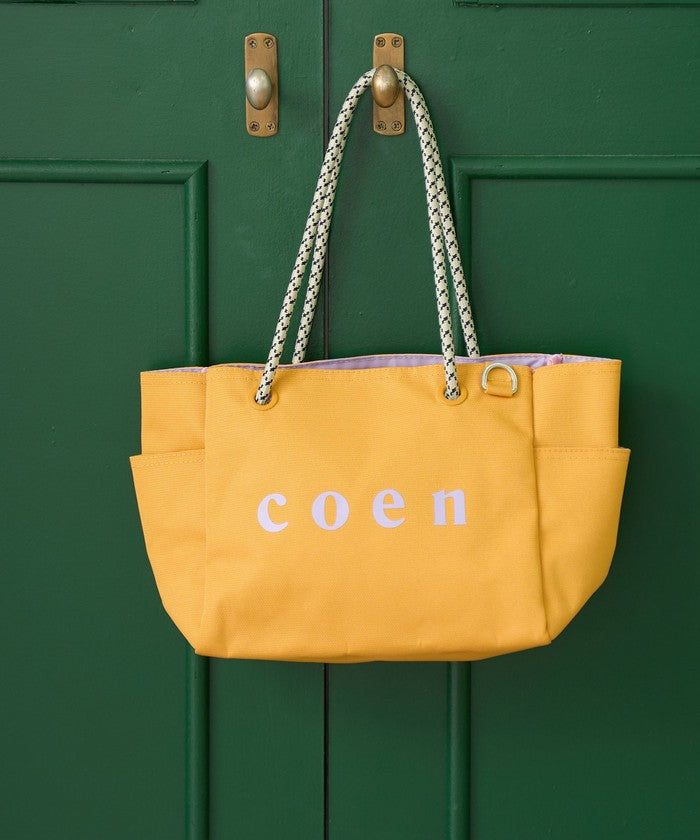 【一部WEBカラー・追加】coen（コーエン） ロゴ ポリキャンバストートバッグ（Mサイズ） MUSTARD