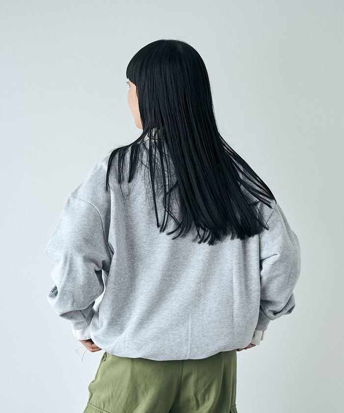 ロゴプリントカンガルーポケット裏毛スウェット
