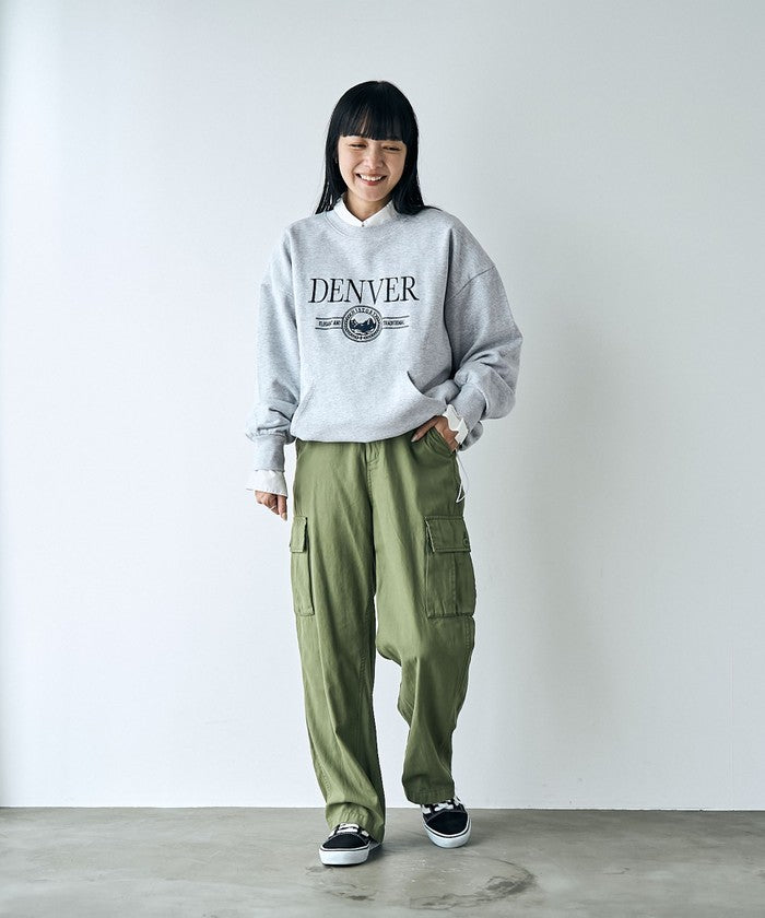 ロゴプリントカンガルーポケット裏毛スウェット