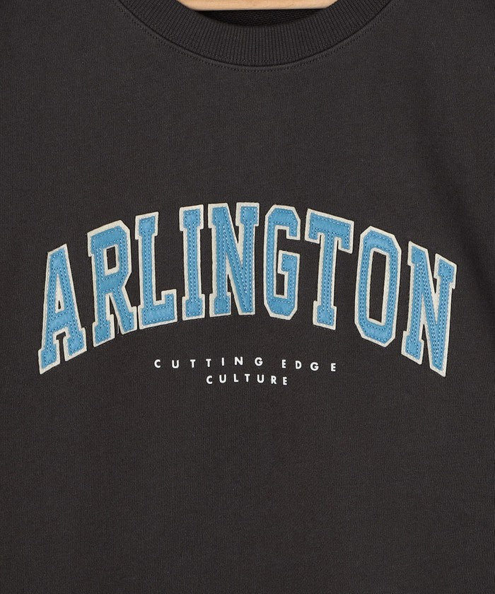 ロゴプリントカンガルーポケット裏毛スウェット