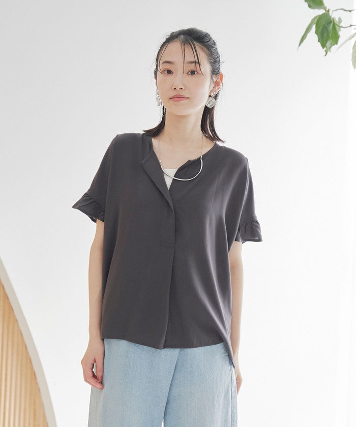 【接触冷感】袖フリルスキッパーブラウス OFF WHITE