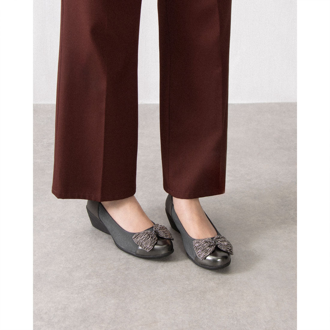 COMPOSITION Blow [Loose fit and wide] Stylish comfort rain pumps with ribbon motif