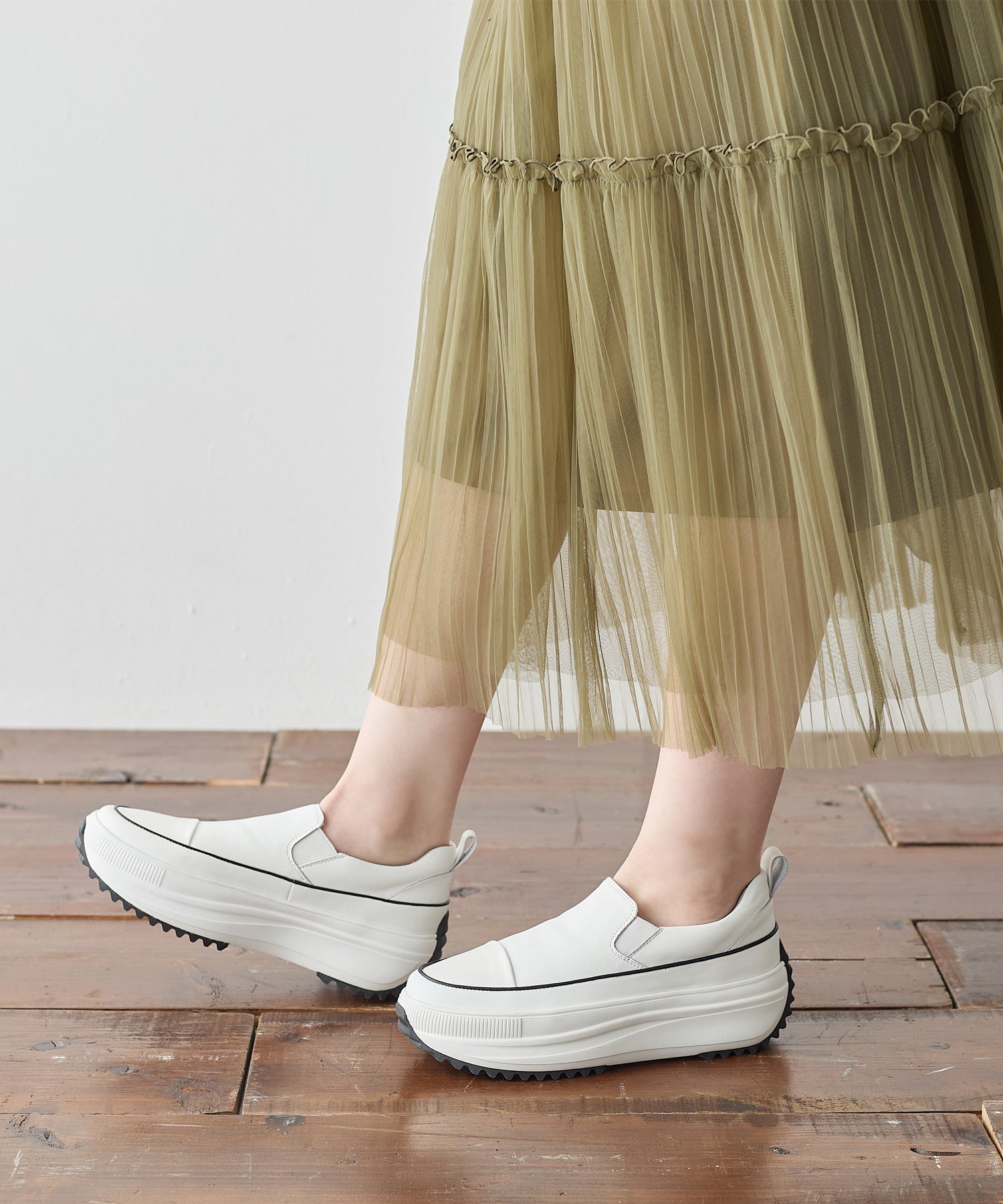 コカ COCA 軽量 厚底 ボリュームソールスリッポンスニーカー （WH） WH