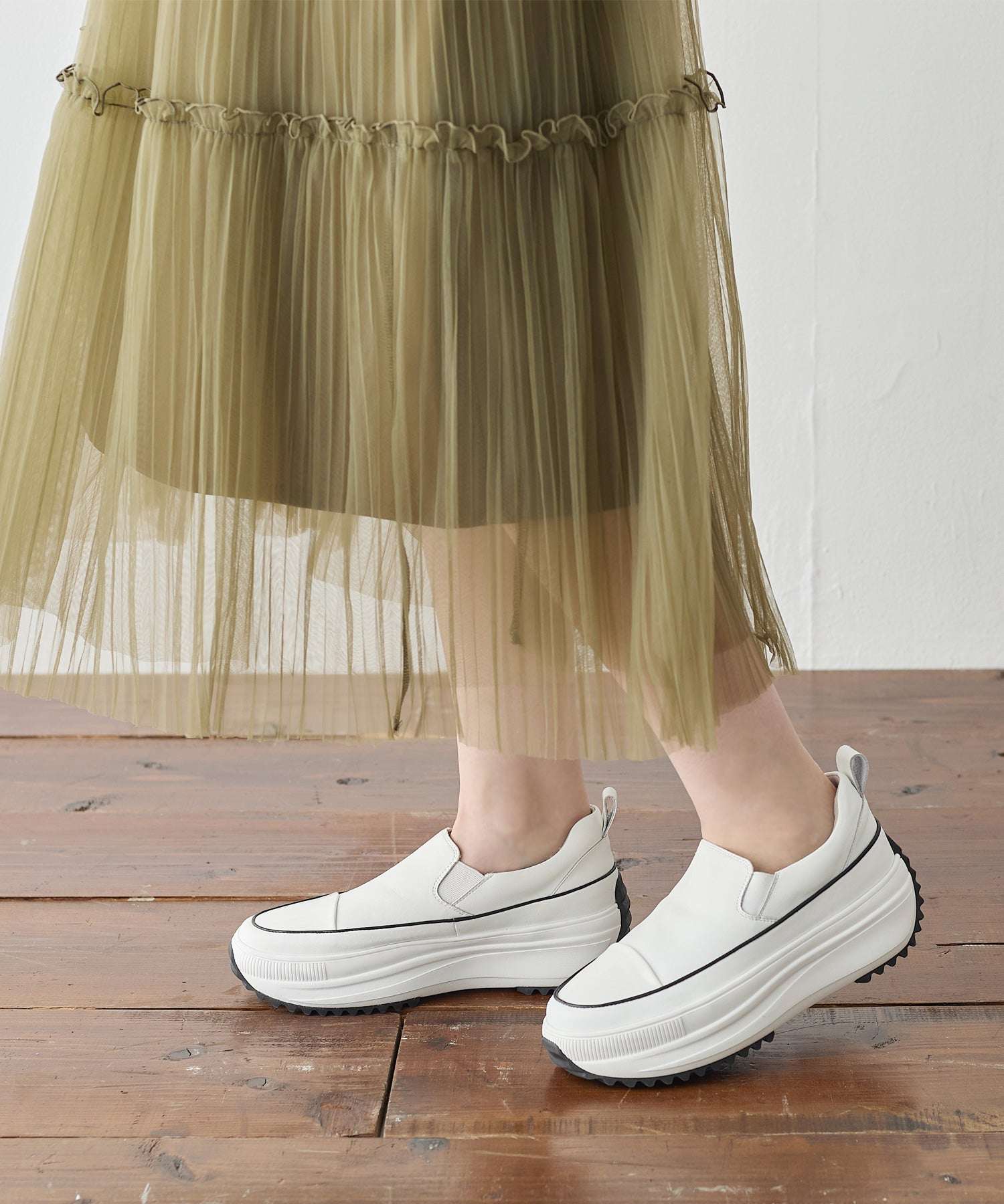 コカ COCA 軽量 厚底 ボリュームソールスリッポンスニーカー （WH） WH