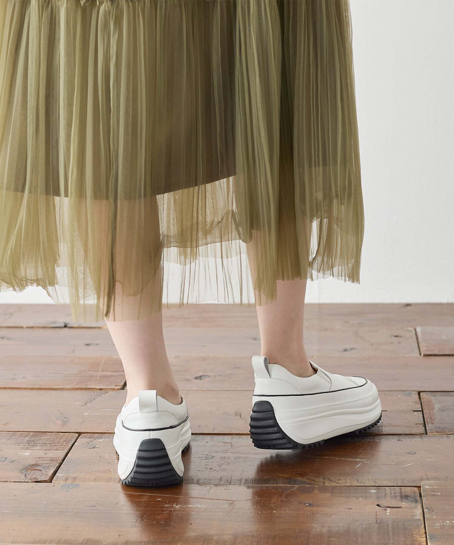 コカ COCA 軽量 厚底 ボリュームソールスリッポンスニーカー （WH） WH