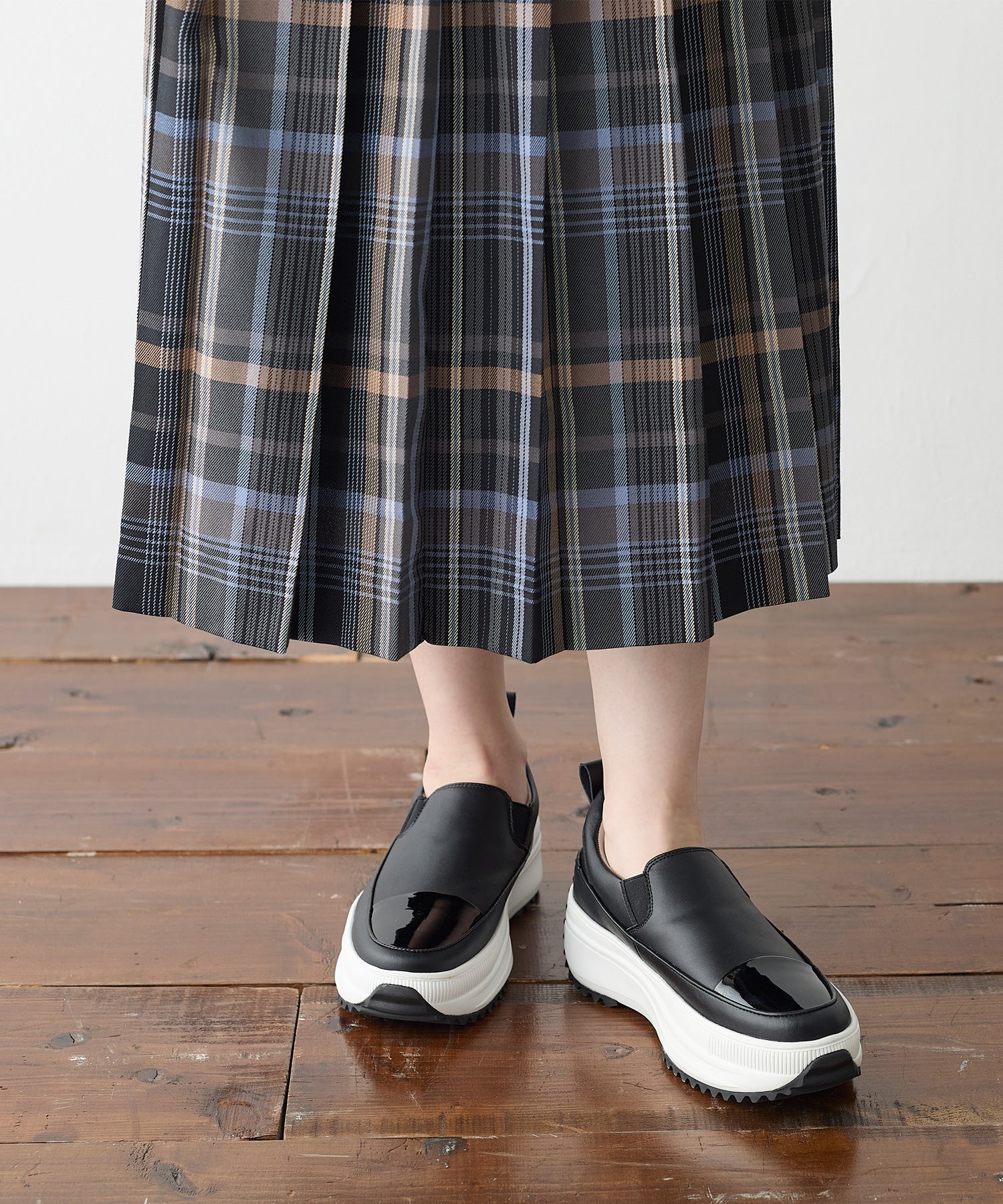 コカ COCA 軽量 厚底 ボリュームソールスリッポンスニーカー （BL） BL