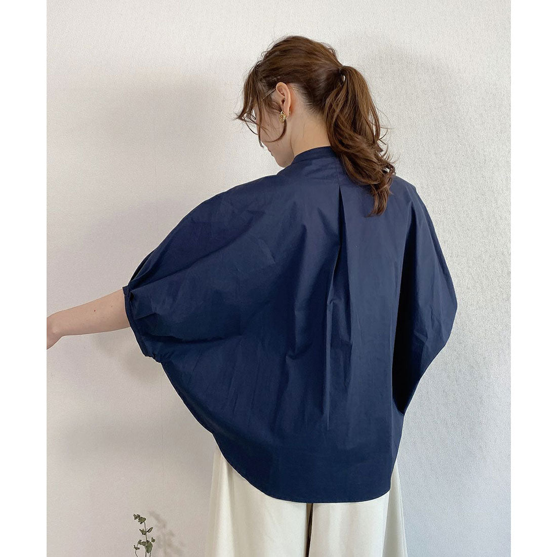 クープルクール COUPE LE COEUR ピンタック使いサークルシャツ【洗える】