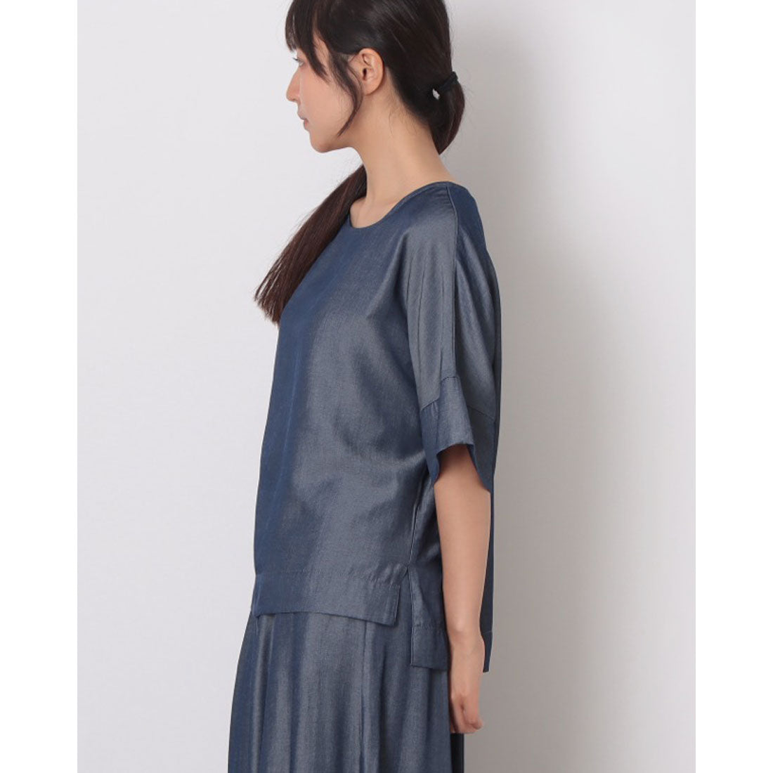 コムサイズム COMME CA ISM 【セットアップ対応】デニムライクシャンブレー Tブラウス （ネイビー） ネイビー