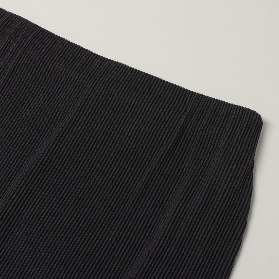 コムサイズム COMME CA ISM ジャカードプリーツ ナロースカート / セットアップ対応 （ブラック） ブラック