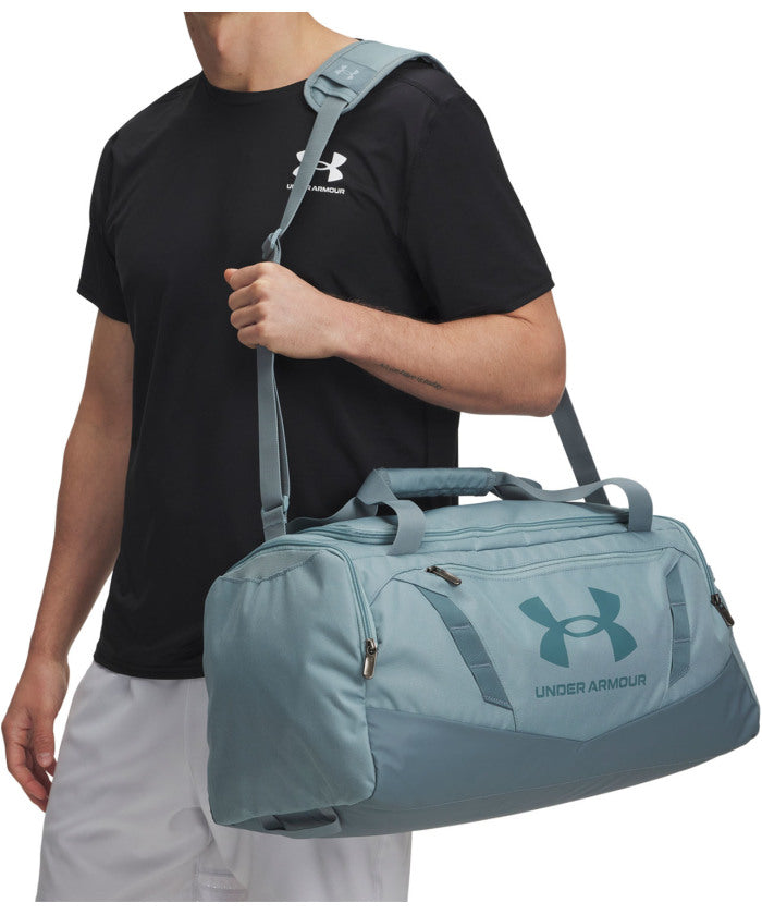 コンバース CONVERSE アンダーアーマー UNDER ARMOUR UA アンディナイアブル5.0 ダッフルバッグ Sサイズ 40L メンズ レディース ボストンバッグ トレーニ （323 SERPENTINE/JASPERBLUE/J） 323 SERPENTINE/JASPERBLUE/J