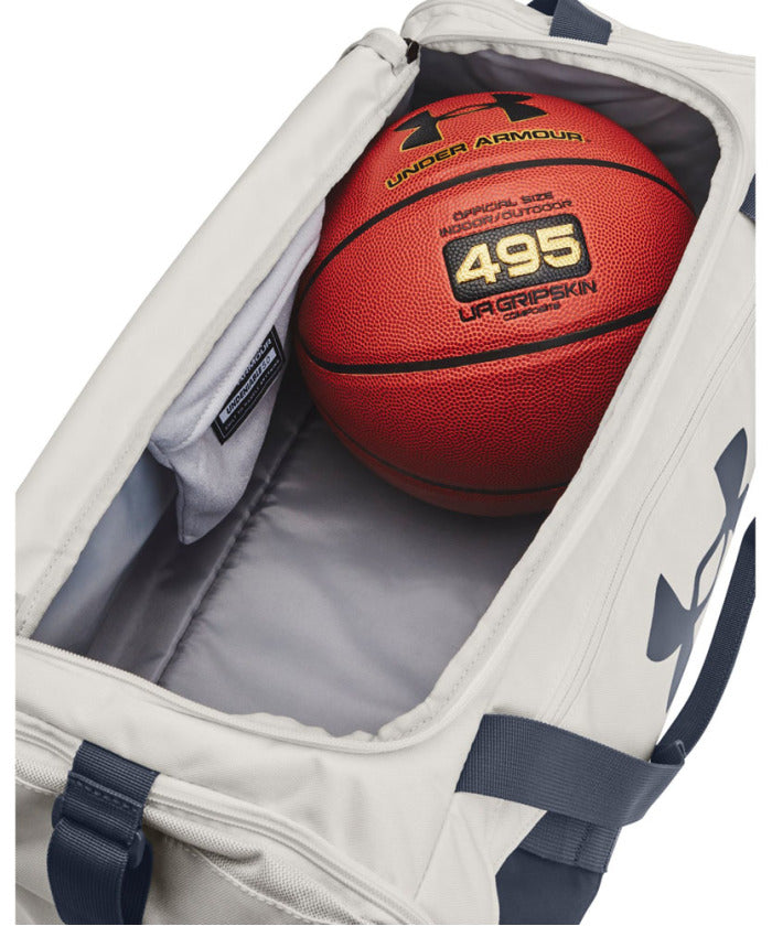 コンバース CONVERSE アンダーアーマー UNDER ARMOUR UA アンディナイアブル5.0 ダッフルバッグ Sサイズ 40L メンズ レディース ボストンバッグ トレーニ （323 SERPENTINE/JASPERBLUE/J） 323 SERPENTINE/JASPERBLUE/J