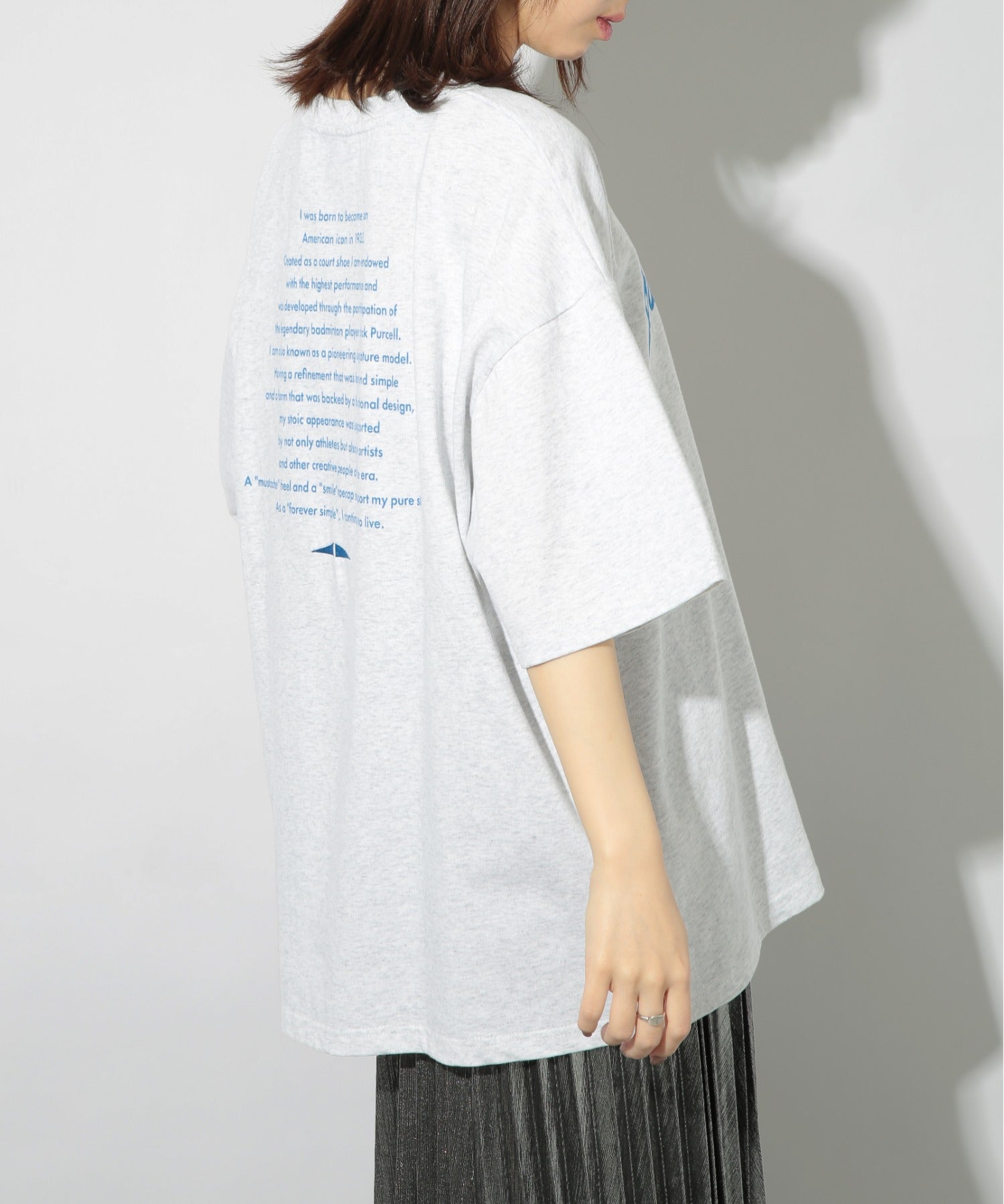コンバース CONVERSE 【CONVERSE / コンバース】天竺 チャックテイラーグラフィック 半袖 Tシャツ オーバーサイズ バックプリント プリントT 4222ー4800