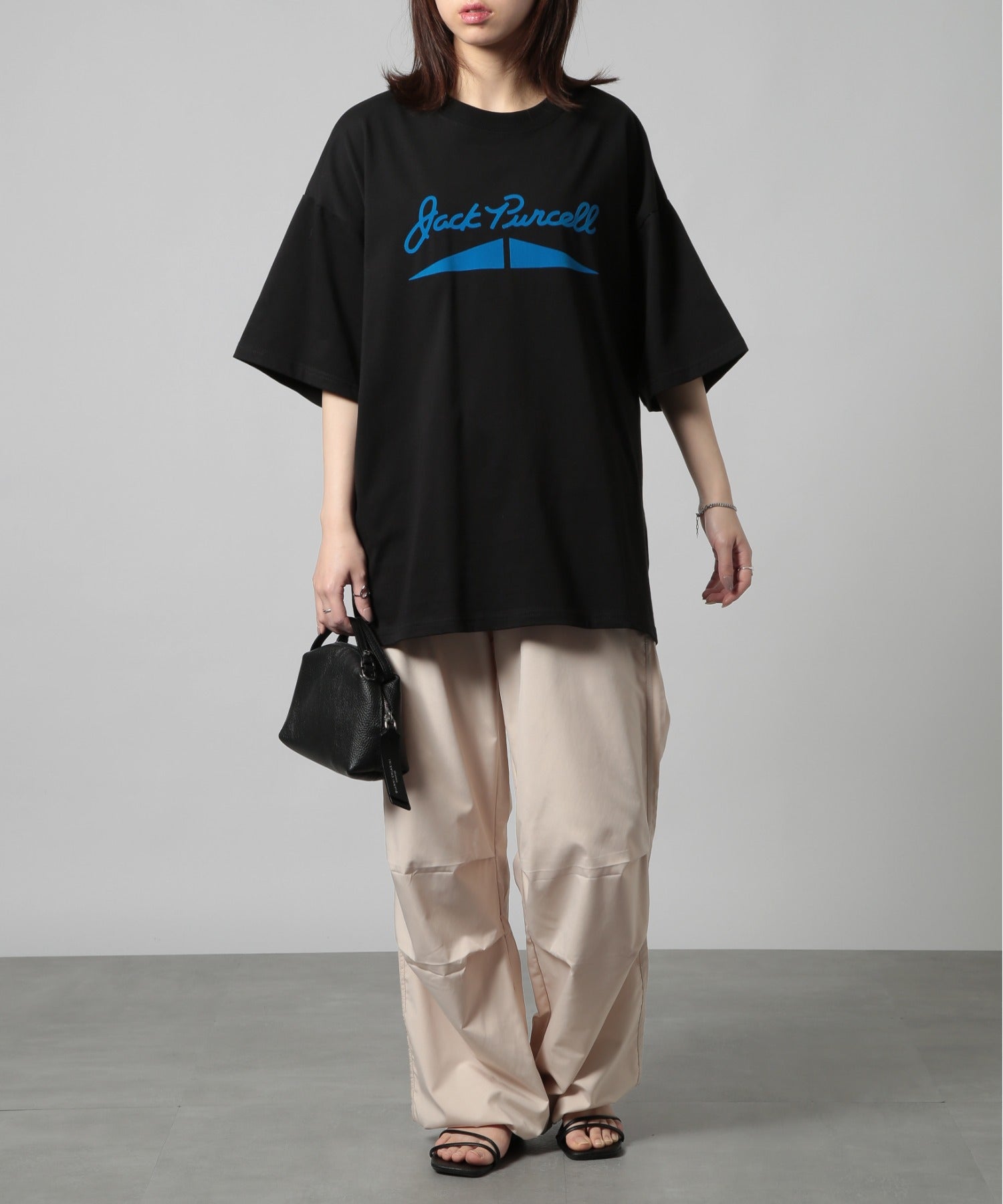 コンバース CONVERSE 【CONVERSE / コンバース】天竺 チャックテイラーグラフィック 半袖 Tシャツ オーバーサイズ バックプリント プリントT 4222ー4800