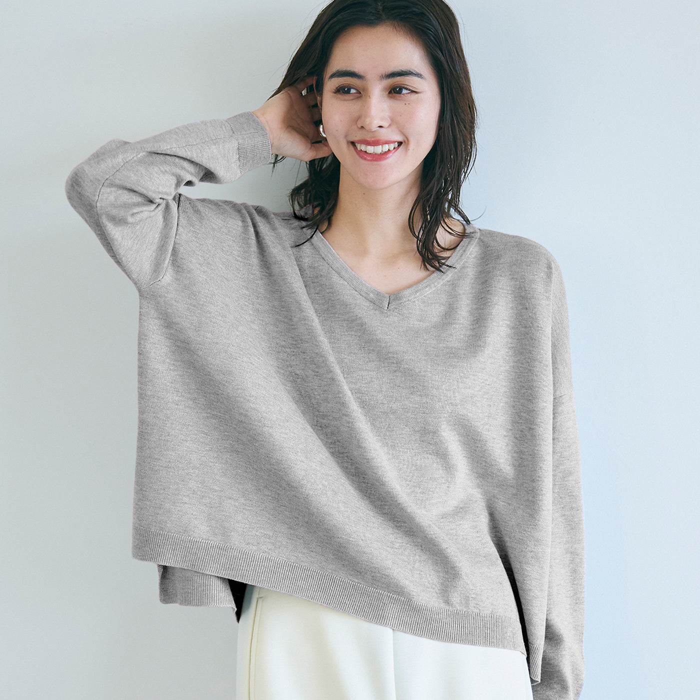 coca V-neck dolman knit top