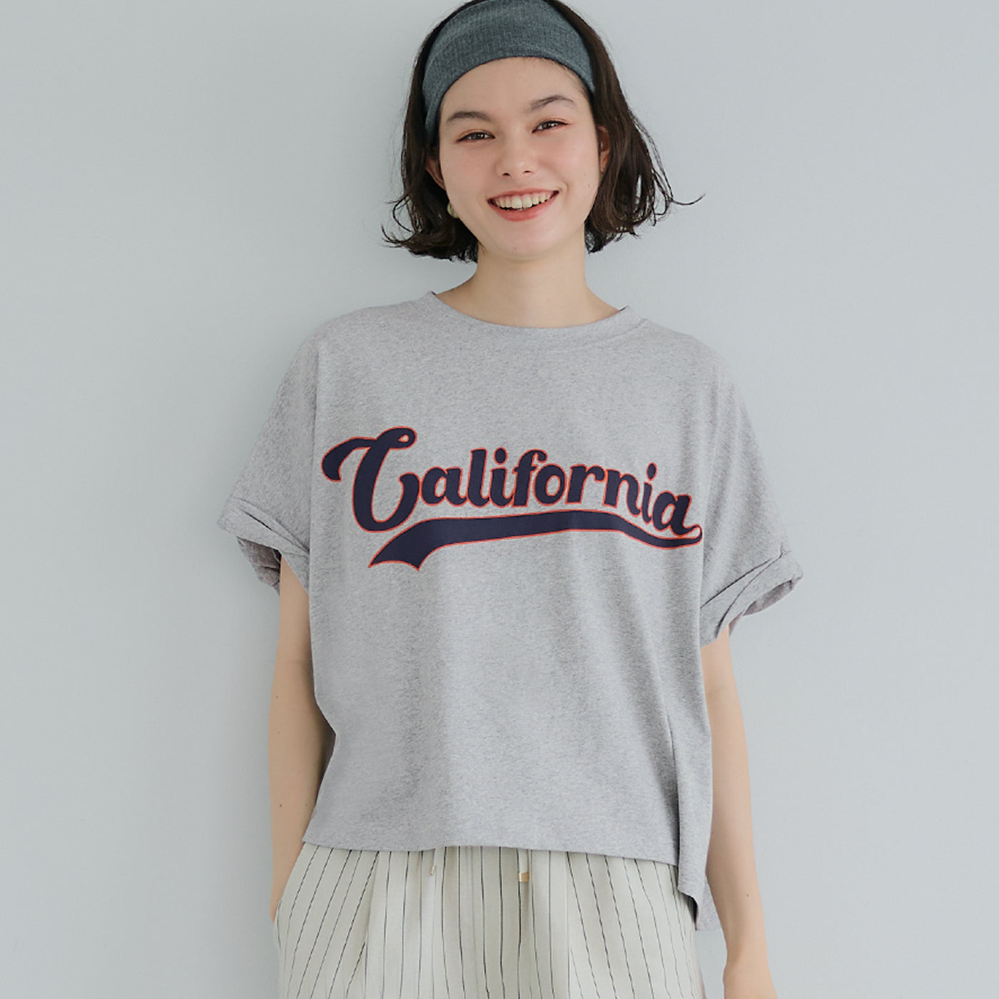 コカ coca レギュラーウェイトロールアップロゴTシャツ （Lt.gray） Lt.gray