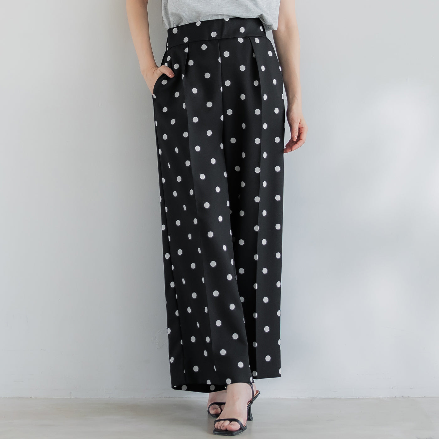 コカ coca センタープレスワイドパンツ （Black） Black