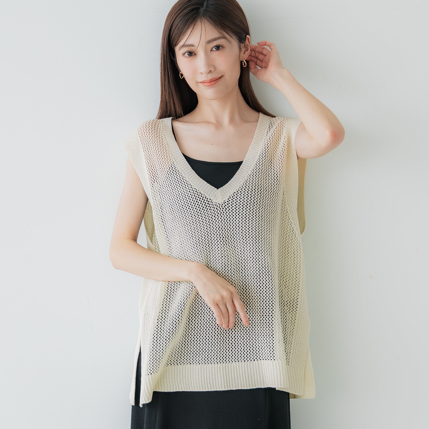 コカ coca メッシュVネックニットトップス （Ivory） Ivory
