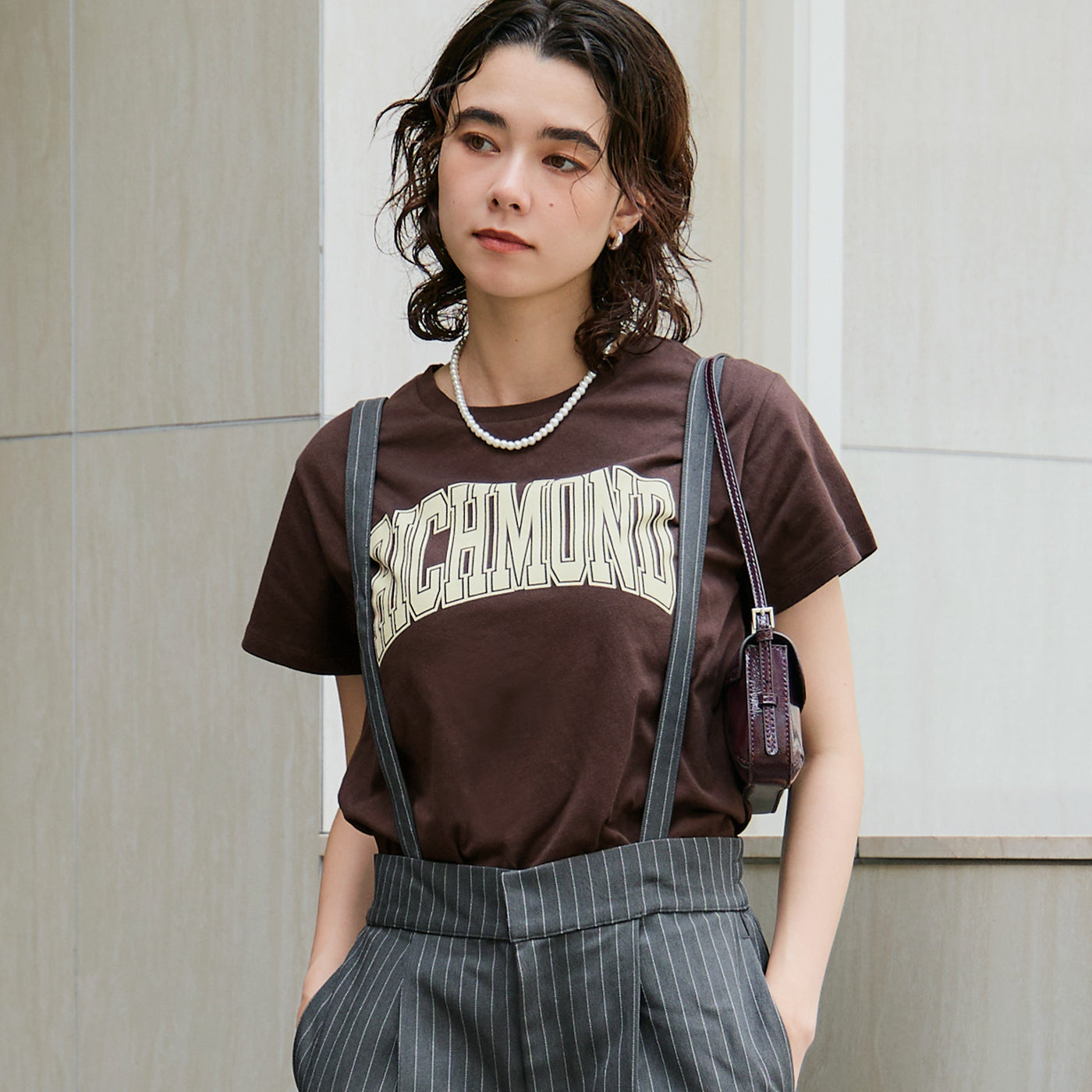 コカ coca サイドスリットプリントTシャツ （Brown） Brown