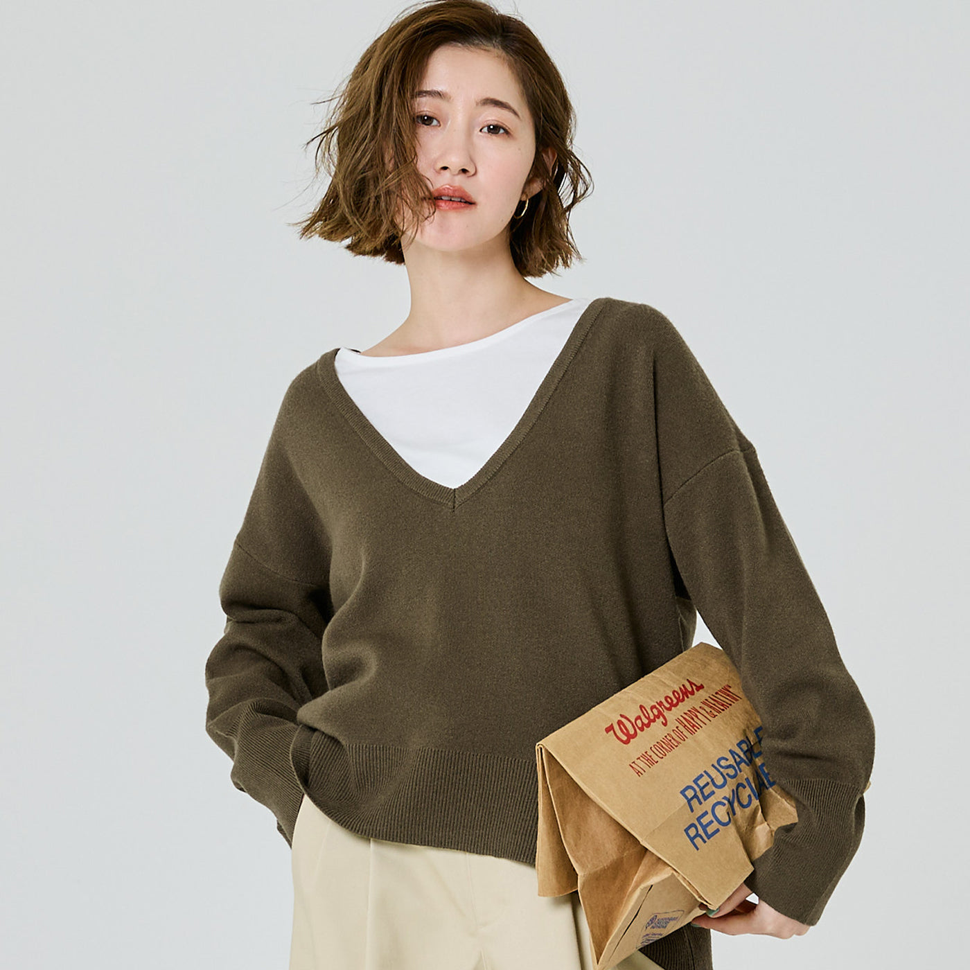コカ coca ディープVネックニットトップス （Khaki） Khaki